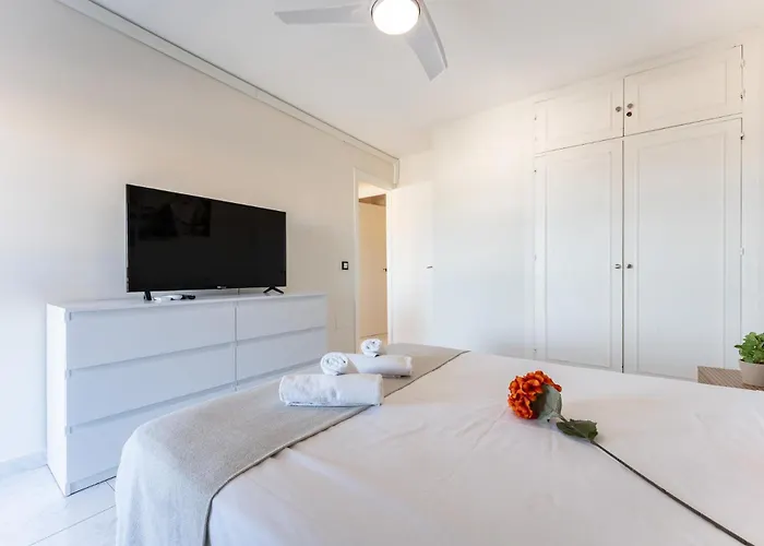 Malagasuite Sea View Babilonia * Торремолинос