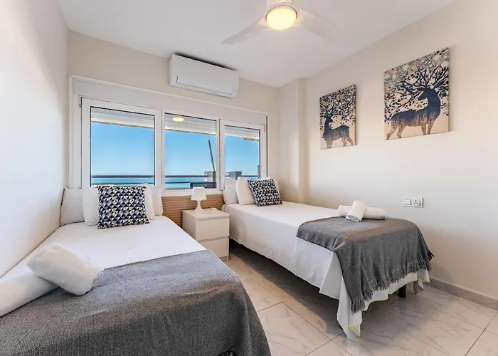 Malagasuite Sea View Babilonia Апартаменты *